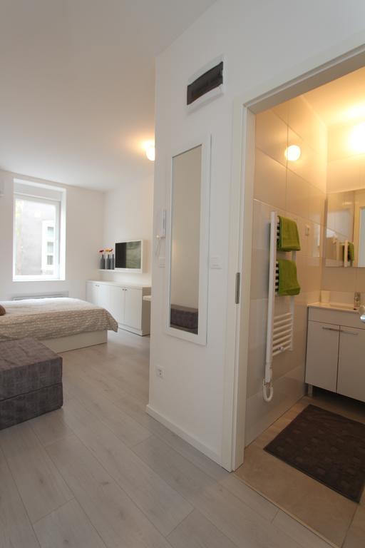 Apartments Simple Teslina Zagreb Eksteriør billede