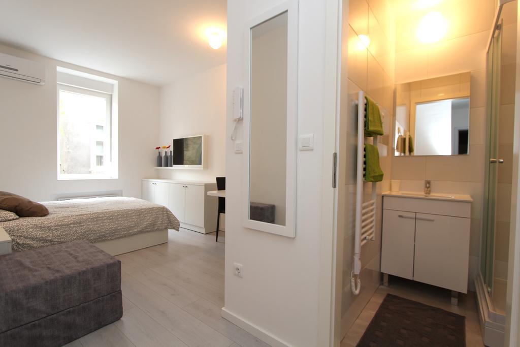 Apartments Simple Teslina Zagreb Eksteriør billede