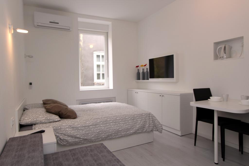 Apartments Simple Teslina Zagreb Eksteriør billede