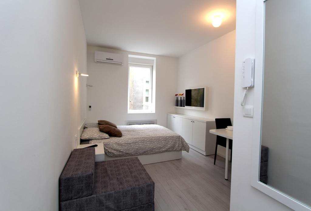 Apartments Simple Teslina Zagreb Eksteriør billede